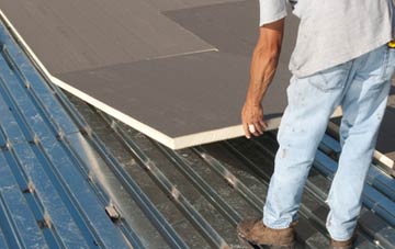 benefits of insulating Pentreuchaf flat roofing